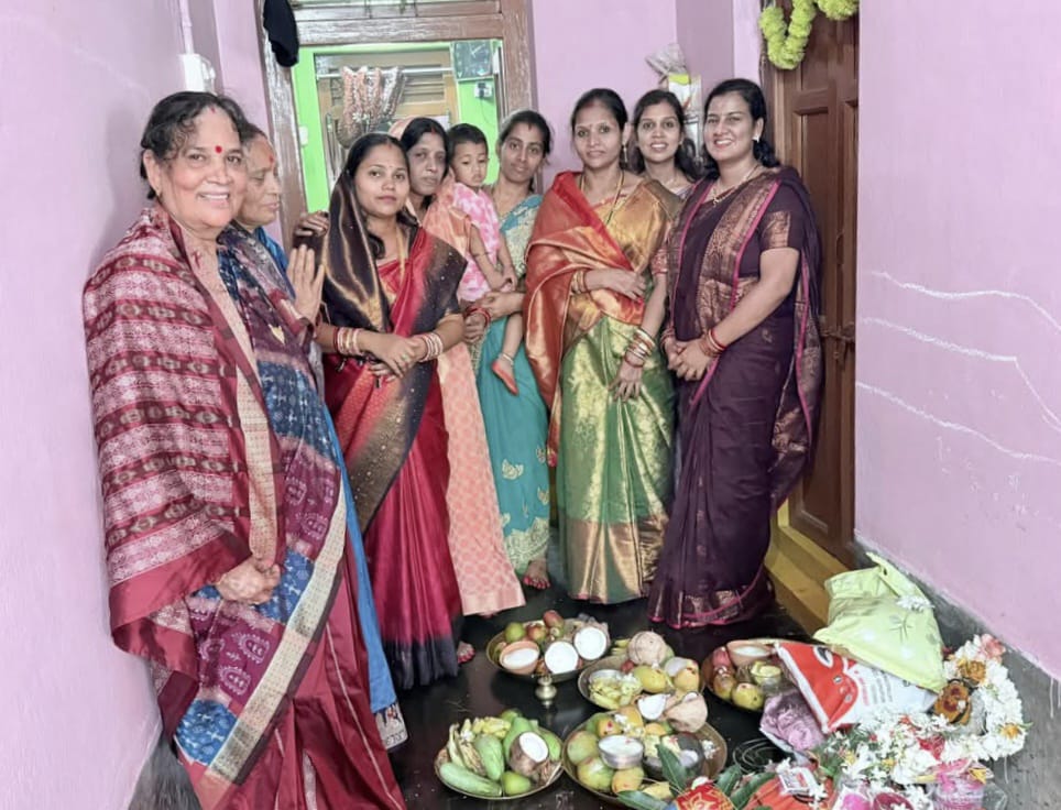 ବାଲିଗୁଡା ରେ ପବିତ୍ର ସାବିତ୍ରୀ ଅମାବାସ୍ୟା ପାଳିତ 3 ବାଲିଗୁଡା ରେ ପବିତ୍ର ସାବିତ୍ରୀ ଅମାବାସ୍ୟା ପାଳିତ