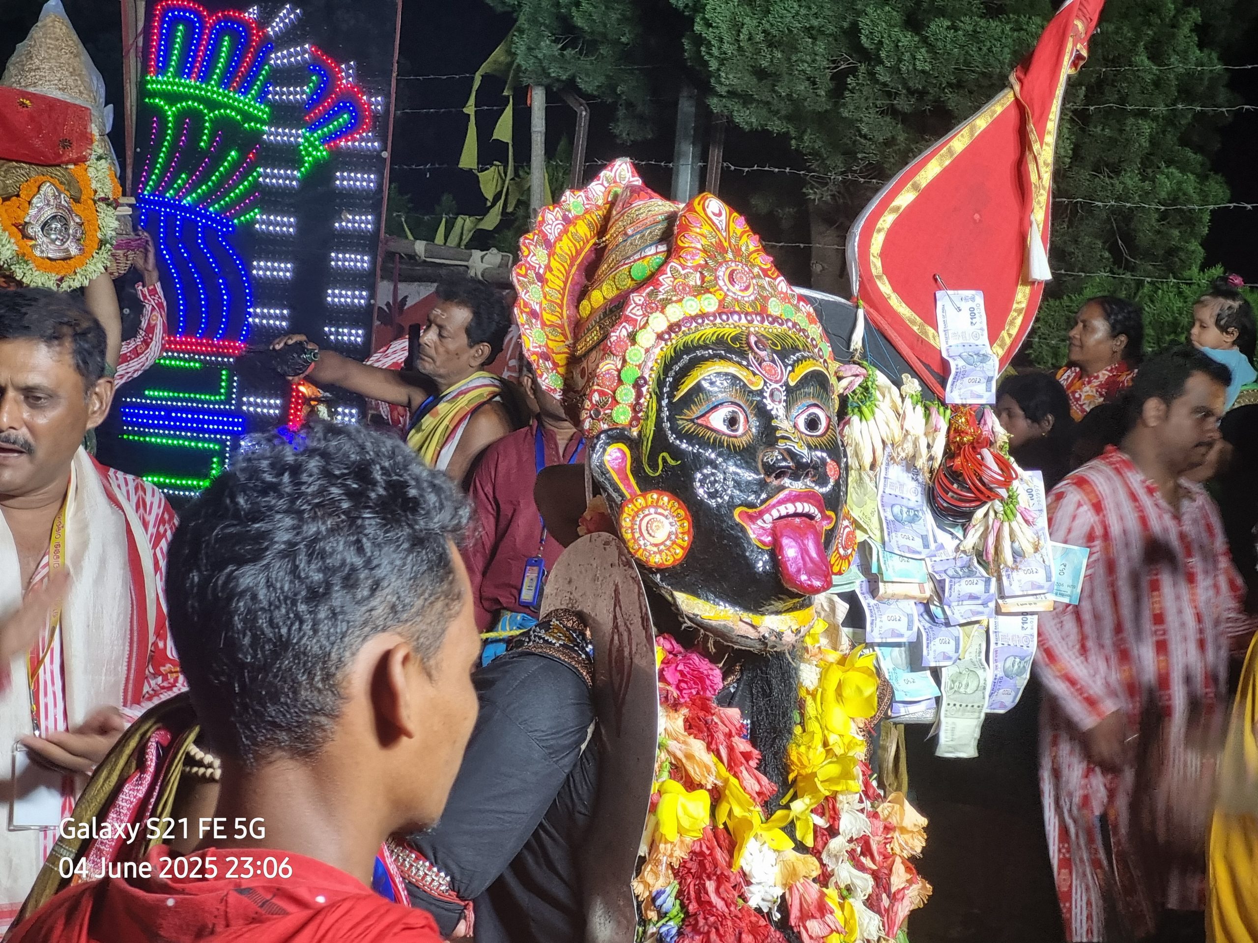 ମା ’ ପାଟ୍ଟଖଣ୍ଡା ଠାକୁରାଣୀ ଯାତ୍ରା: ନଗର ଭ୍ରମଣ ର ଶେଷ ଦିନରେ ବଜାର ସାହି ଆଚାର୍ଯ୍ୟ କଲୋନୀ କୁ ଆଗମନ