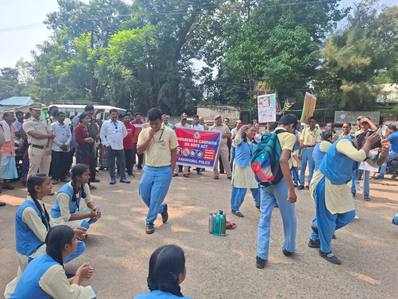 କନ୍ଧମାଳ ପୋଲିସ ପକ୍ଷରୁ ନିଶା ନିବାରଣ ସଚେତନତା ଶୋଭାଯାତ୍ରା