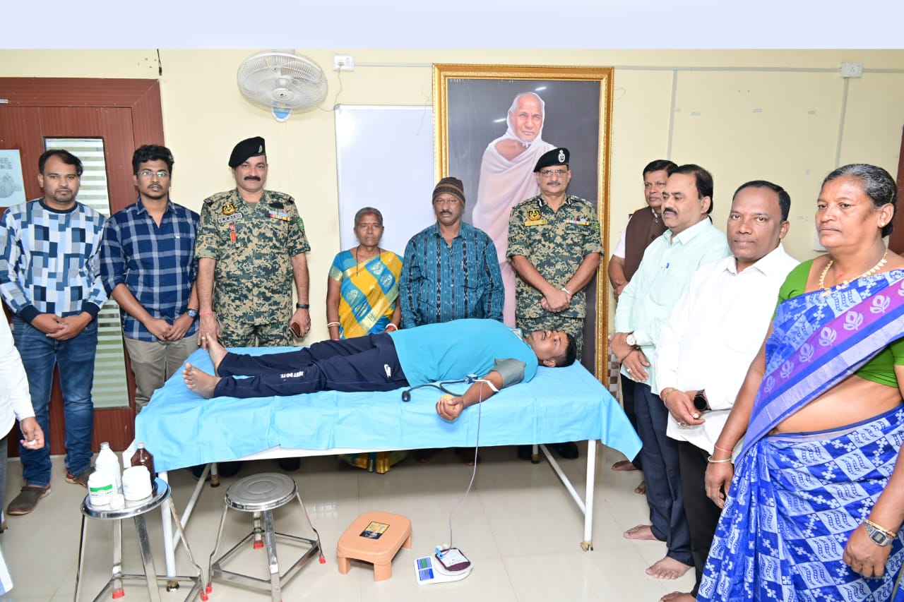 ବିଶ୍ୱନାଥ ଆଜ୍ଞା ଙ୍କ ୧୧୦ ତମ ଜୟନ୍ତୀ ଉତ୍ସବ ପାଳନ ଉପଲକ୍ଷେ ସ୍ଵେଛାକୃତ ରକ୍ତଦାନ ଶିବିର 2 ବିଶ୍ୱନାଥ ଆଜ୍ଞା ଙ୍କ ୧୧୦ ତମ ଜୟନ୍ତୀ ଉତ୍ସବ ପାଳନ ଉପଲକ୍ଷେ ସ୍ଵେଛାକୃତ ରକ୍ତଦାନ ଶିବିର