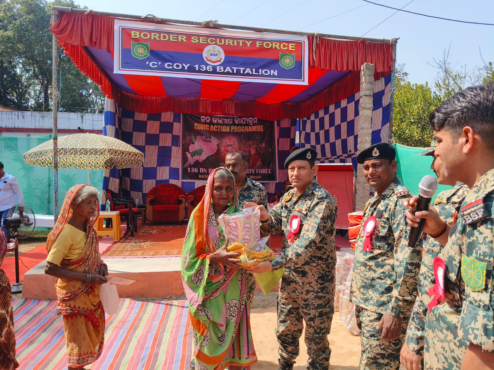 ସିଓବି ବାରଖାମାରେ ୧୩୬ ବିଏନ ବିଏସଏଫଙ୍କ ନାଗରିକ କାର୍ଯ୍ୟାନୁଷ୍ଠାନ କାର୍ଯ୍ୟକ୍ରମ