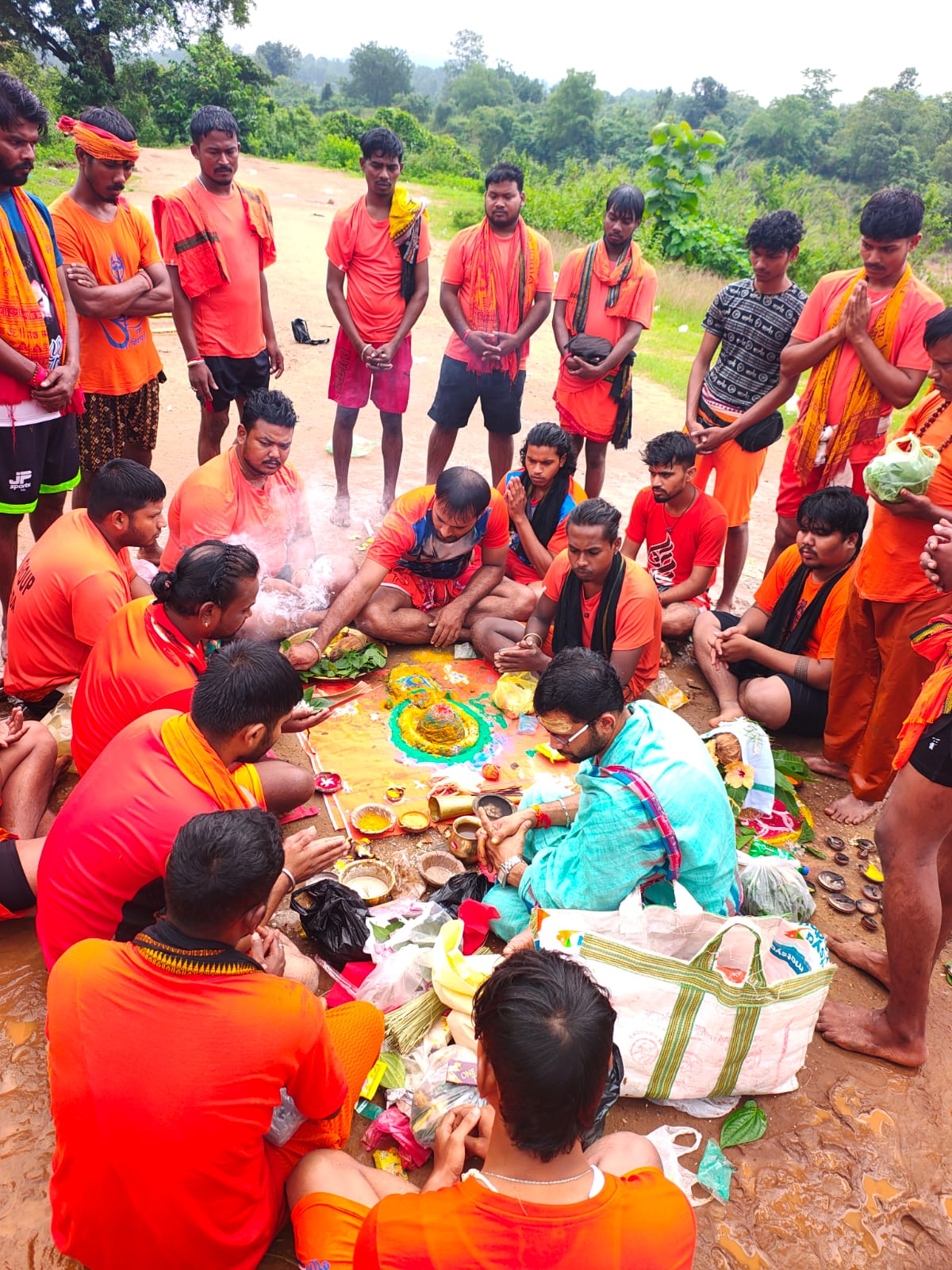 ଶ୍ରାବଣର ଶେଷ ସୋମବାରରେ କନ୍ଧମାଳର ବିଭିନ୍ନ ଶୈବପୀଠରେ ଭକ୍ତଙ୍କ ଅପାର ସମାଗମ 1 ଶ୍ରାବଣର ଶେଷ ସୋମବାରରେ କନ୍ଧମାଳର ବିଭିନ୍ନ ଶୈବପୀଠରେ ଭକ୍ତଙ୍କ ଅପାର ସମାଗମ