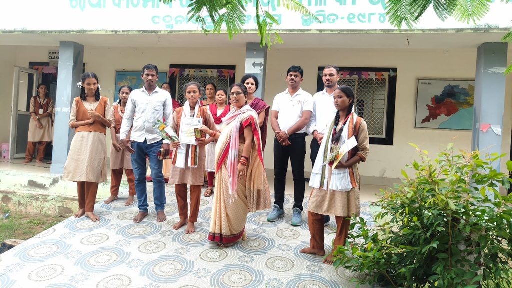 ରାଜ୍ୟ ସ୍ତରୀୟ ରେସଲିଙ୍ଗ (କୁସ୍ତି) ରେ ରୌପ୍ୟ, କାସ୍ୟ ପଦକ ଜିତିଲେ ; ଅର୍ଚିତା ଏବଂ ଅଞ୍ଜନା 6 ରାଜ୍ୟ ସ୍ତରୀୟ ରେସଲିଙ୍ଗ (କୁସ୍ତି) ରେ ରୌପ୍ୟ, କାସ୍ୟ ପଦକ ଜିତିଲେ ; ଅର୍ଚିତା ଏବଂ ଅଞ୍ଜନା