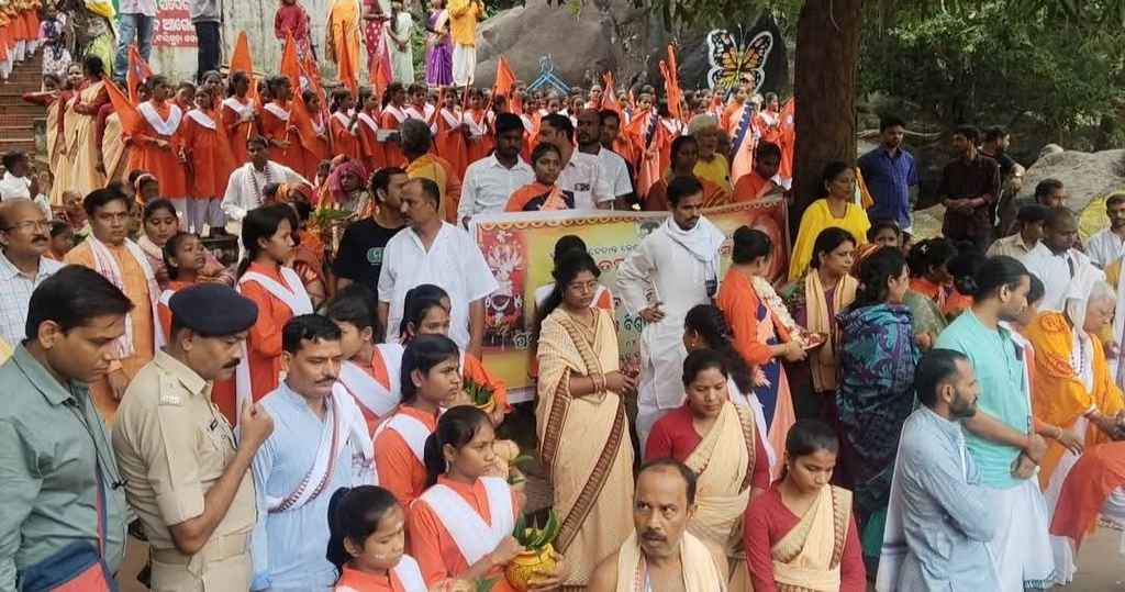 ଜାଲେଶପଟ୍ଟାରେ ଭକ୍ତିମୟ ପରିବେଶରେ ଜନ୍ମାଷ୍ଟମୀ ଉତ୍ସବସ୍ୱାମୀ ଲକ୍ଷ୍ମଣାନନ୍ଦ ସରସ୍ୱତୀଙ୍କ ସ୍ମୃତିରେ ଧାର୍ମିକ ଓ ସାଂସ୍କୃତିକ ଆୟୋଜନ