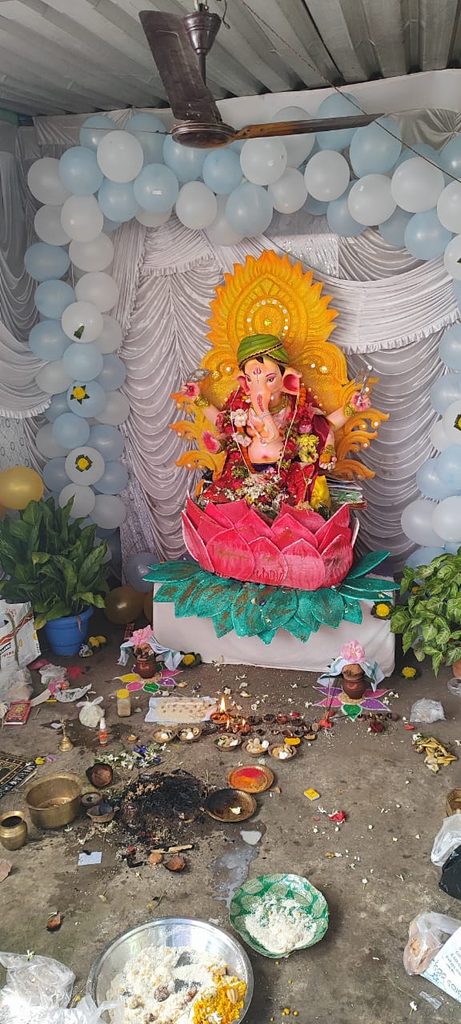 ବାଲିଗୁଡ଼ାରେ ଉତ୍ସାହ ଉଦ୍ଦୀପନାରେ ଗଣେଶ ପୂଜା : ଭକ୍ତିମୟ ପରିବେଶରେ ଝଲସିଲା ସହର 1 ବାଲିଗୁଡ଼ାରେ ଉତ୍ସାହ ଉଦ୍ଦୀପନାରେ ଗଣେଶ ପୂଜା : ଭକ୍ତିମୟ ପରିବେଶରେ ଝଲସିଲା ସହର