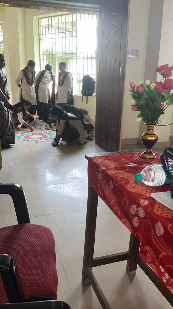 ଆଦିବାସୀ ମହାବିଦ୍ୟାଳୟରେ ‘ଶକ୍ତିଶ୍ରୀ’ ସଚେତନତା 1 ଆଦିବାସୀ ମହାବିଦ୍ୟାଳୟରେ ‘ଶକ୍ତିଶ୍ରୀ’ ସଚେତନତା