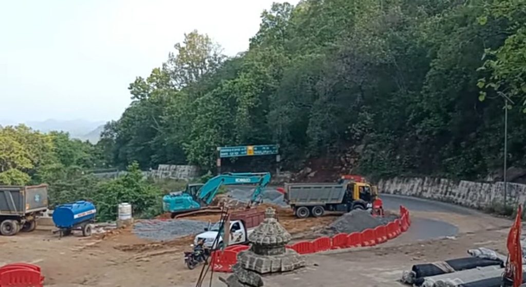 ସମ୍ଭାବ୍ୟ ବାତ୍ୟା ଓ ପ୍ରବଳ ବର୍ଷାକୁ ନେଇ ପ୍ରଶାସନର ସତର୍କତା କଳିଙ୍ଗା ଘାଟିରେ ୨୩ ଓ ୨୪ ତାରିଖ ଯାତାୟାତ ବନ୍ଦ 1 ସମ୍ଭାବ୍ୟ ବାତ୍ୟା ଓ ପ୍ରବଳ ବର୍ଷାକୁ ନେଇ ପ୍ରଶାସନର ସତର୍କତା କଳିଙ୍ଗା ଘାଟିରେ ୨୩ ଓ ୨୪ ତାରିଖ ଯାତାୟାତ ବନ୍ଦ